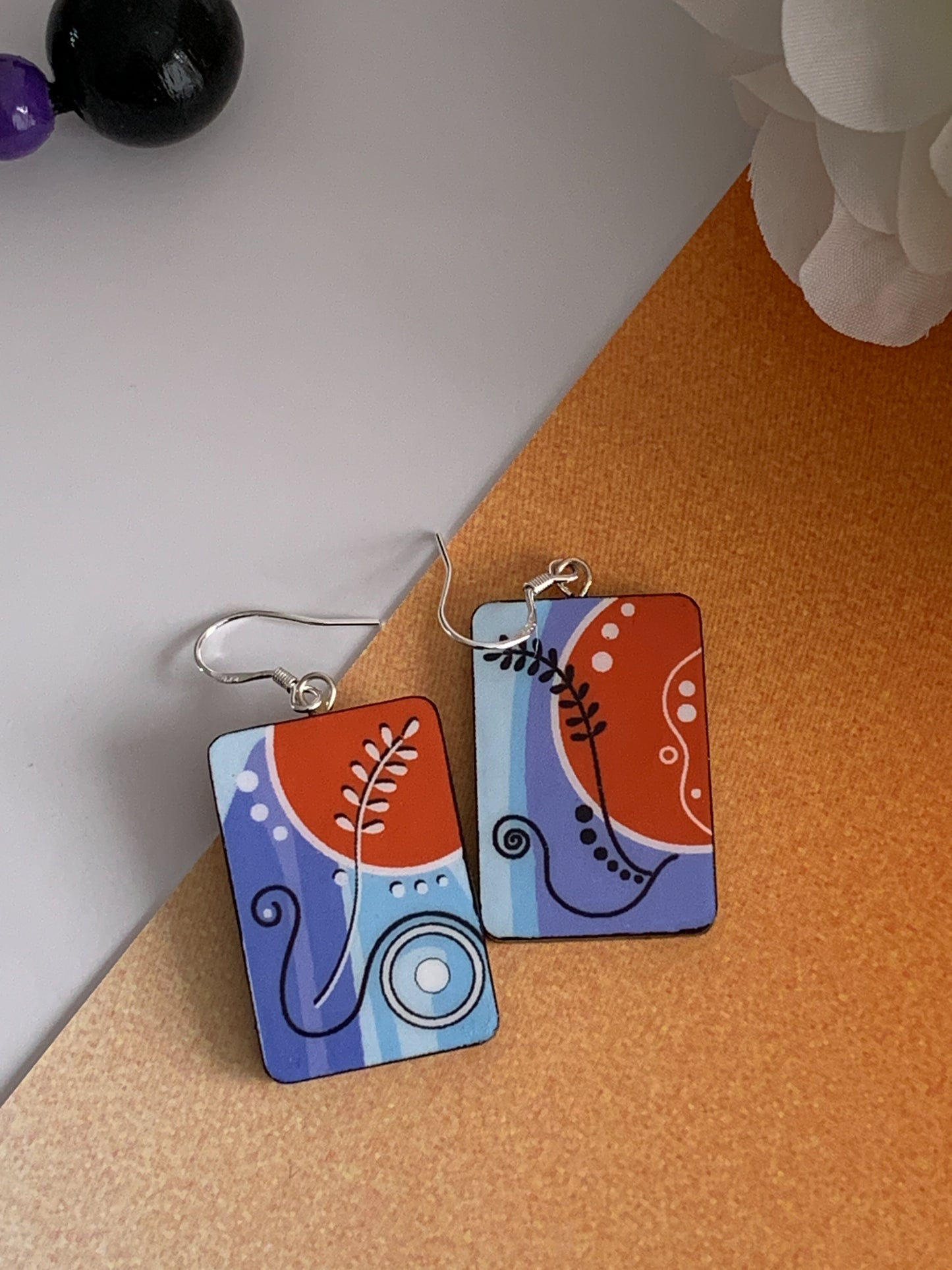 Oblong shaped paper earrings