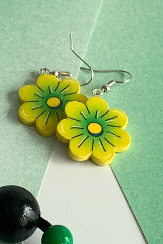 Blossom shaped paper earrings