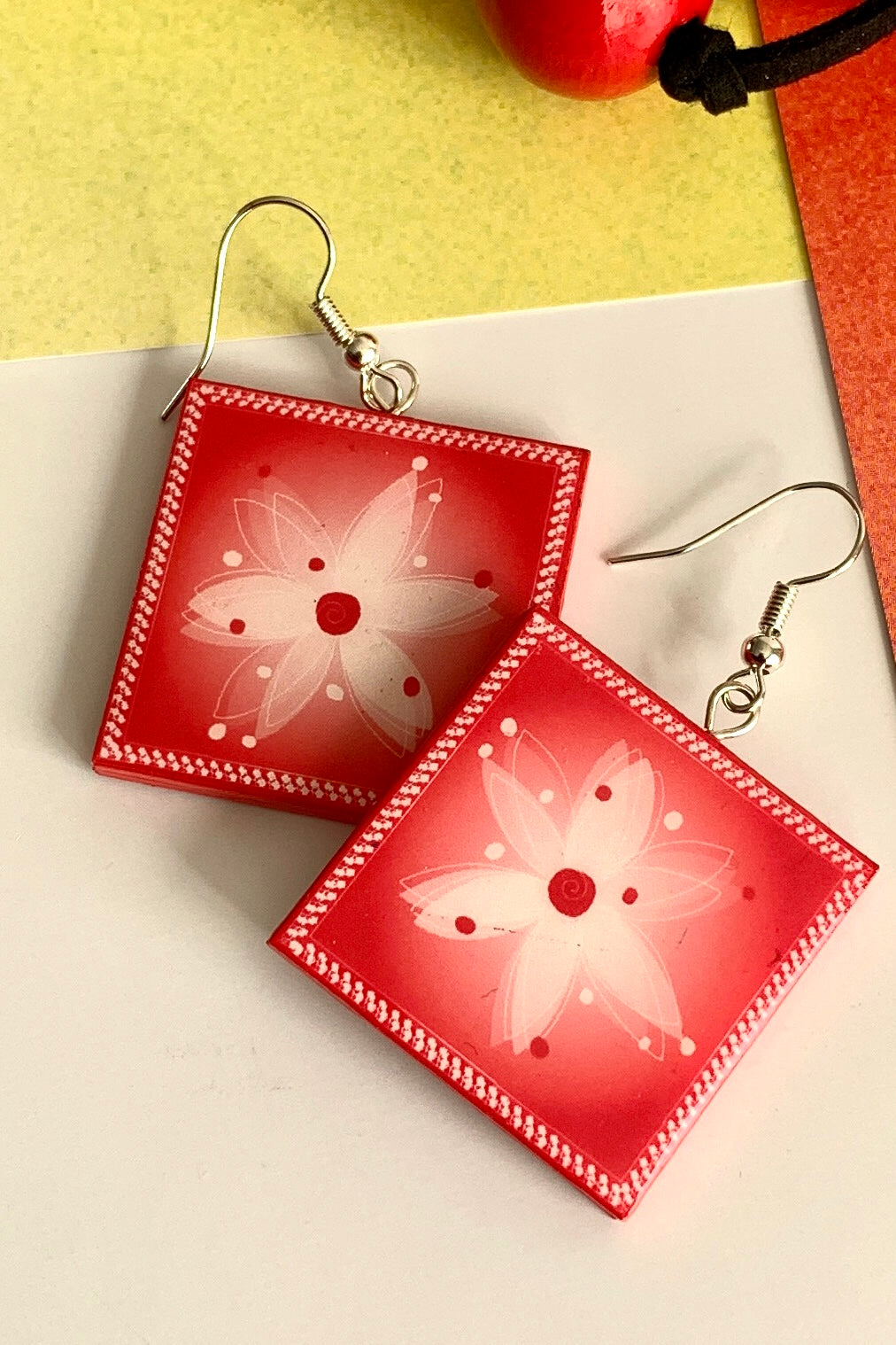 Flower square shaped paper earrings