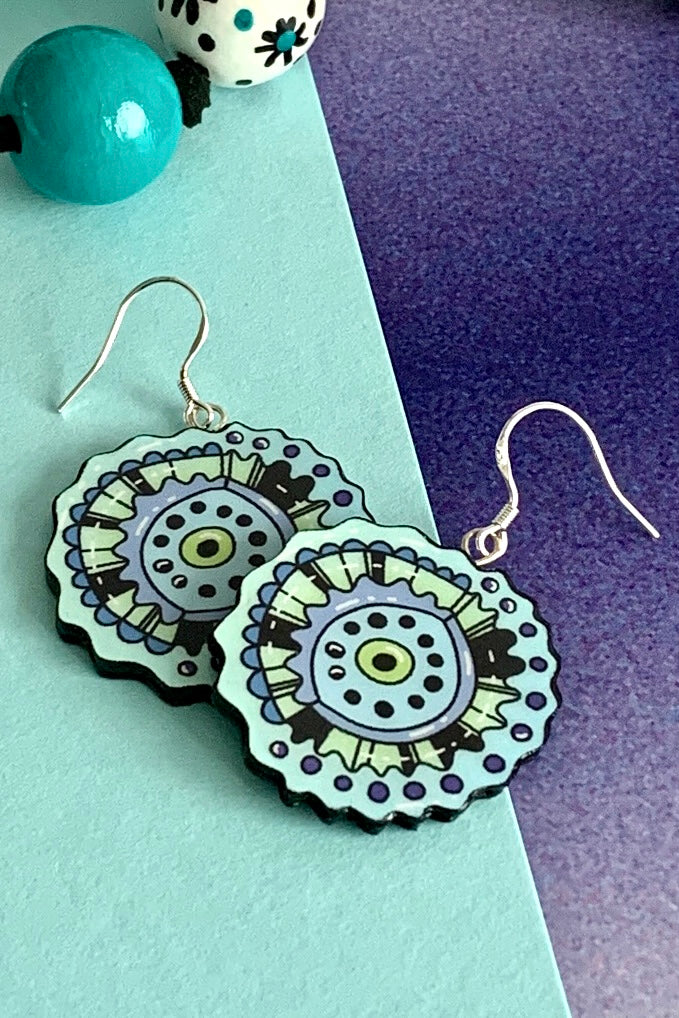 Wavy spiral design shaped paper earrings