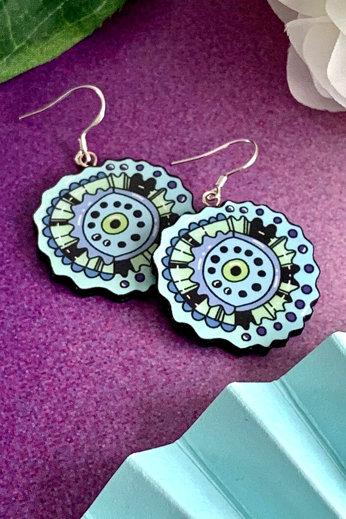 Wavy spiral design shaped paper earrings