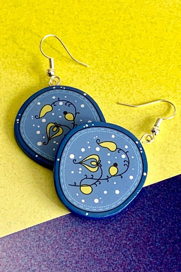 Squished circle shaped paper earrings
