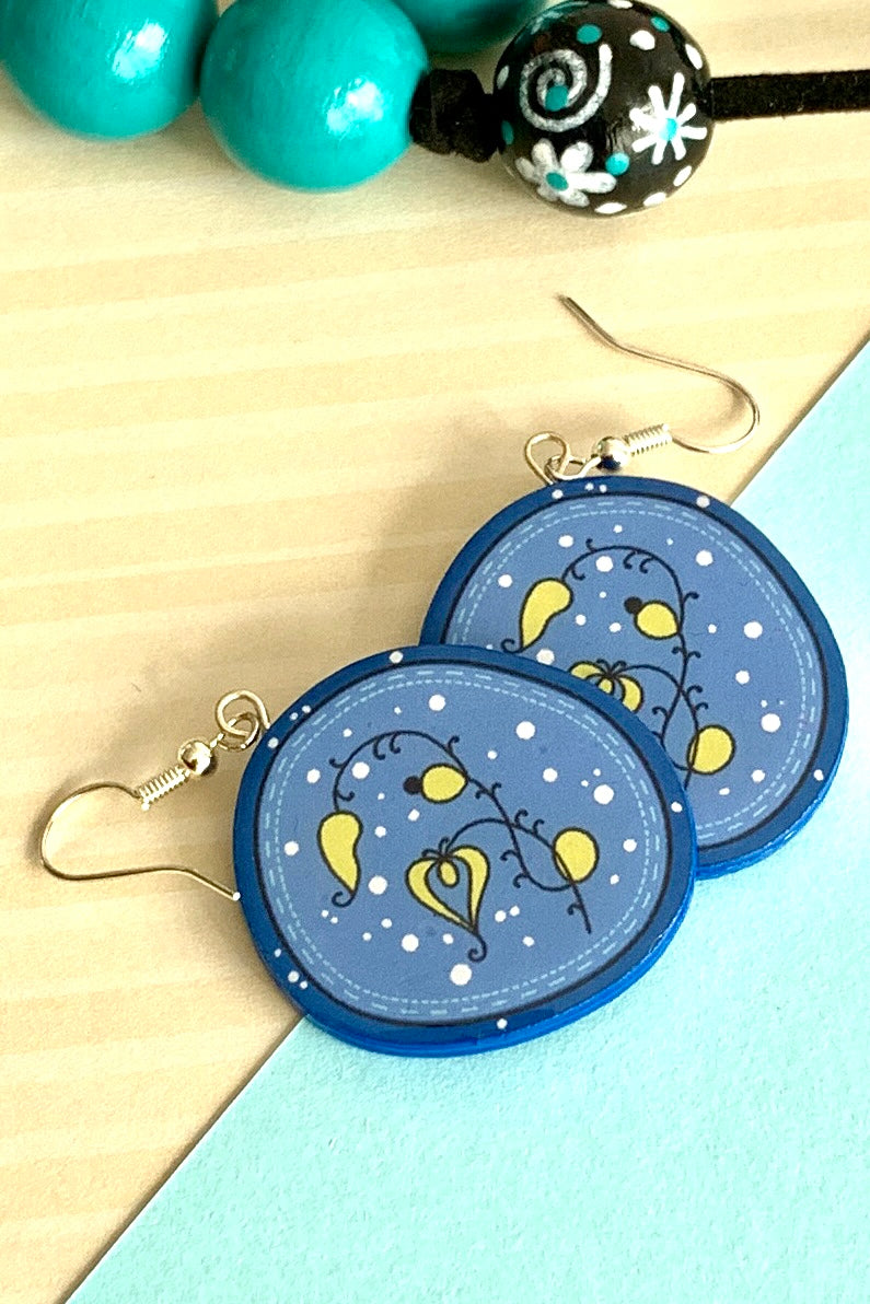Squished circle shaped paper earrings